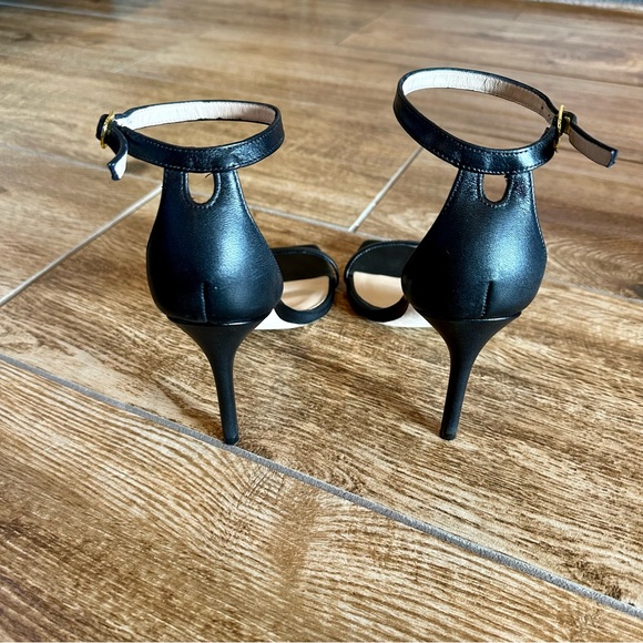 Stuart Weitzman Nudistcurve 100 Sandal, size 5.5 - Picture 3 of 8